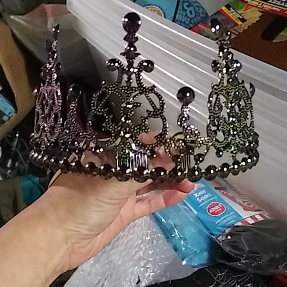 Tiara crown